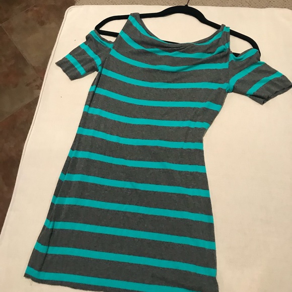 Bailey 44 cold shoulder knit tee - Picture 4 of 5